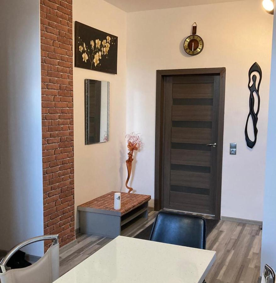 Edit House Apartment Тыргу-Муреш Экстерьер фото