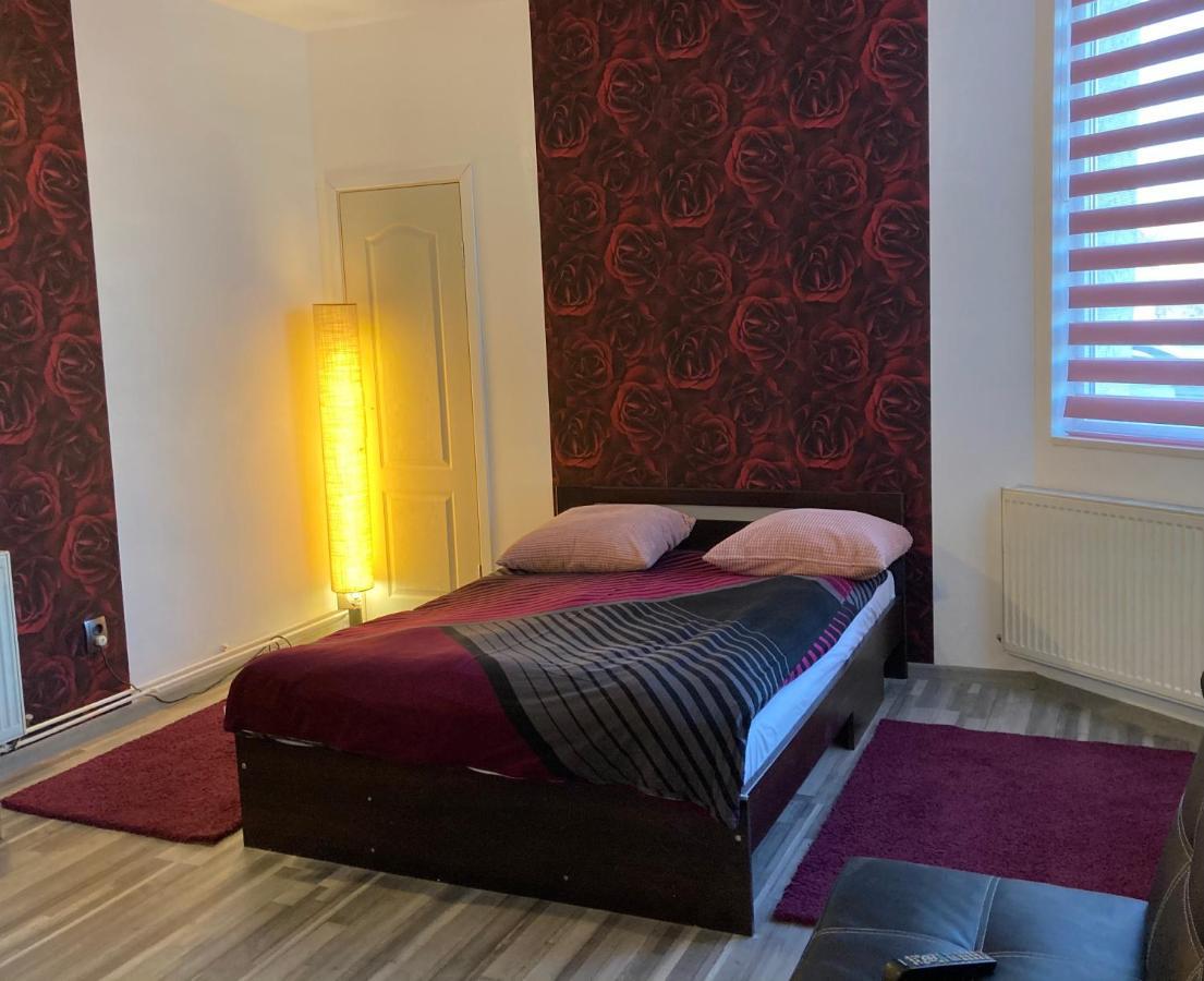 Edit House Apartment Тыргу-Муреш Экстерьер фото
